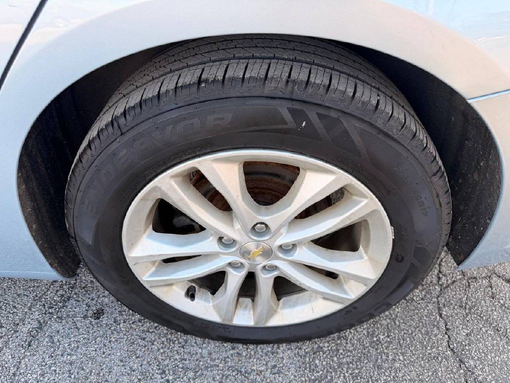 2018 Chevrolet Malibu Image 19