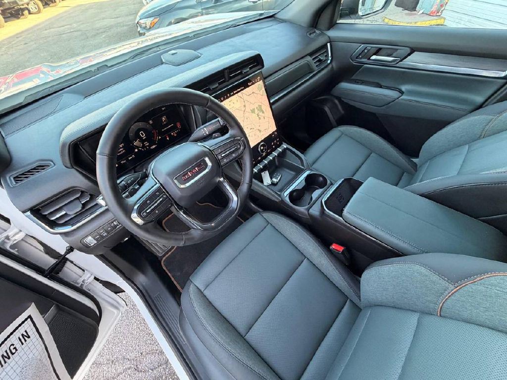 2026 GMC Terrain Image 9