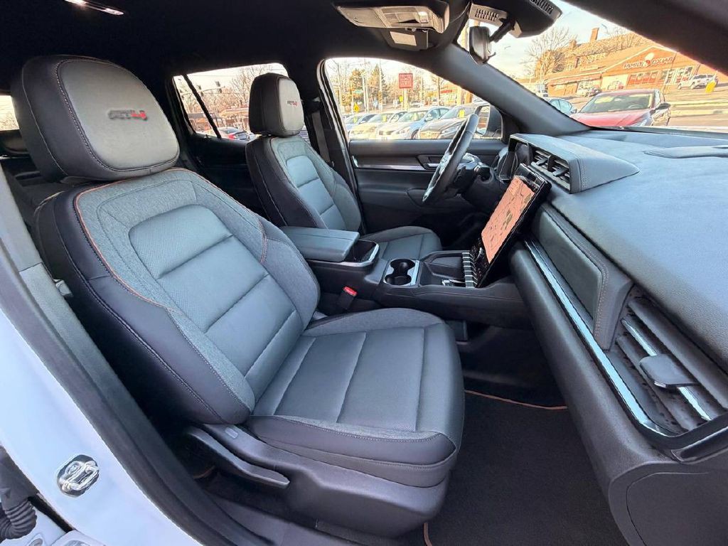 2026 GMC Terrain Image 10