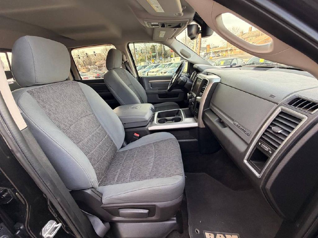 2017 RAM 1500 Image 11