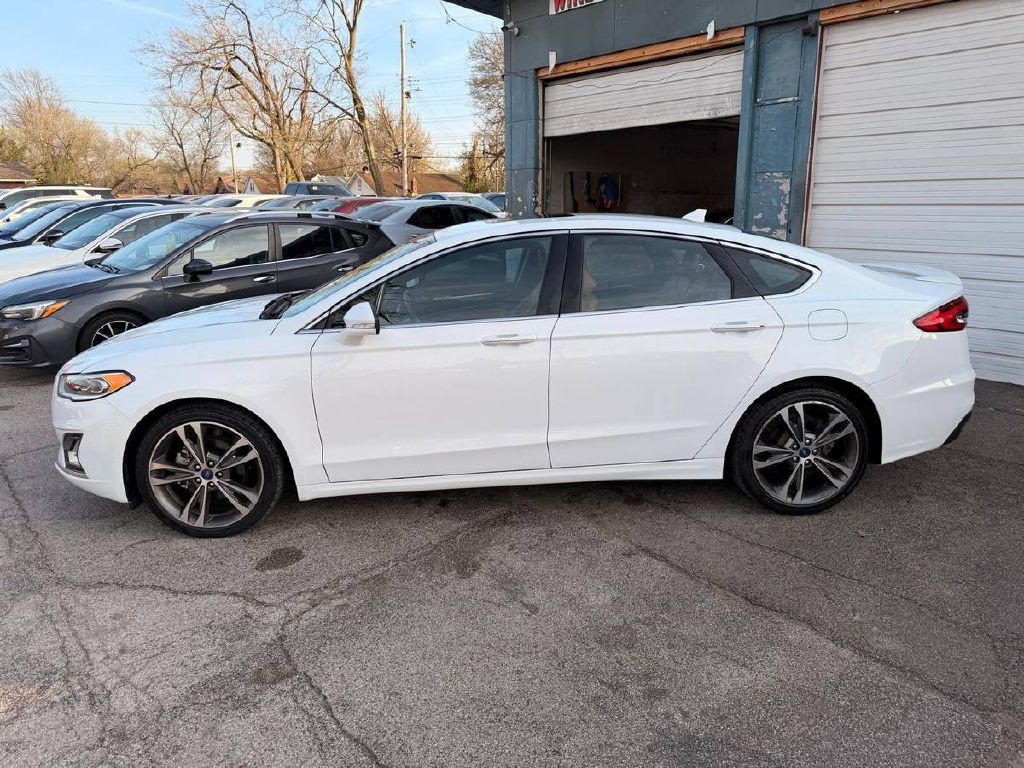 2020 Ford Fusion Image 5