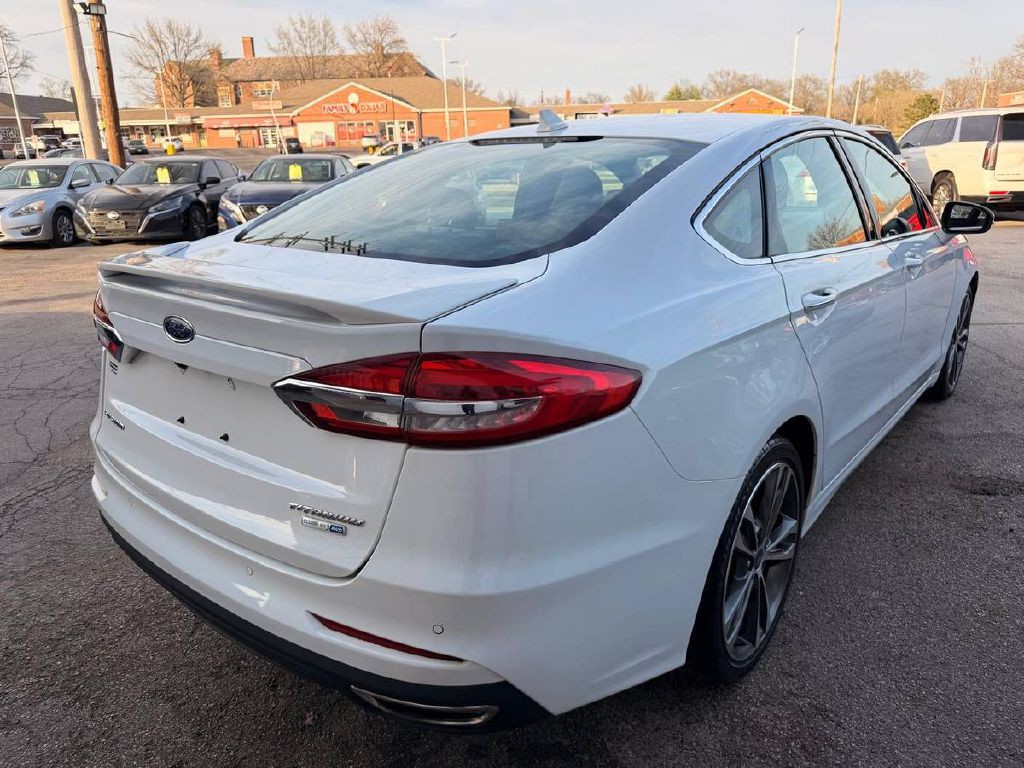 2020 Ford Fusion Image 6