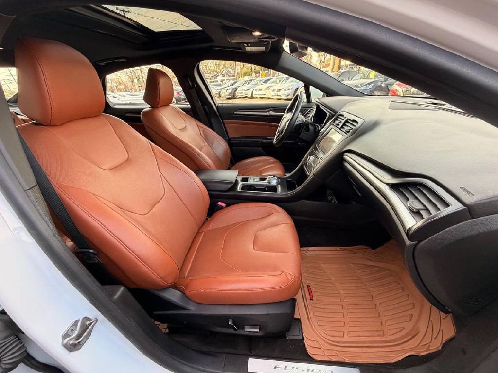 2020 Ford Fusion Image 11