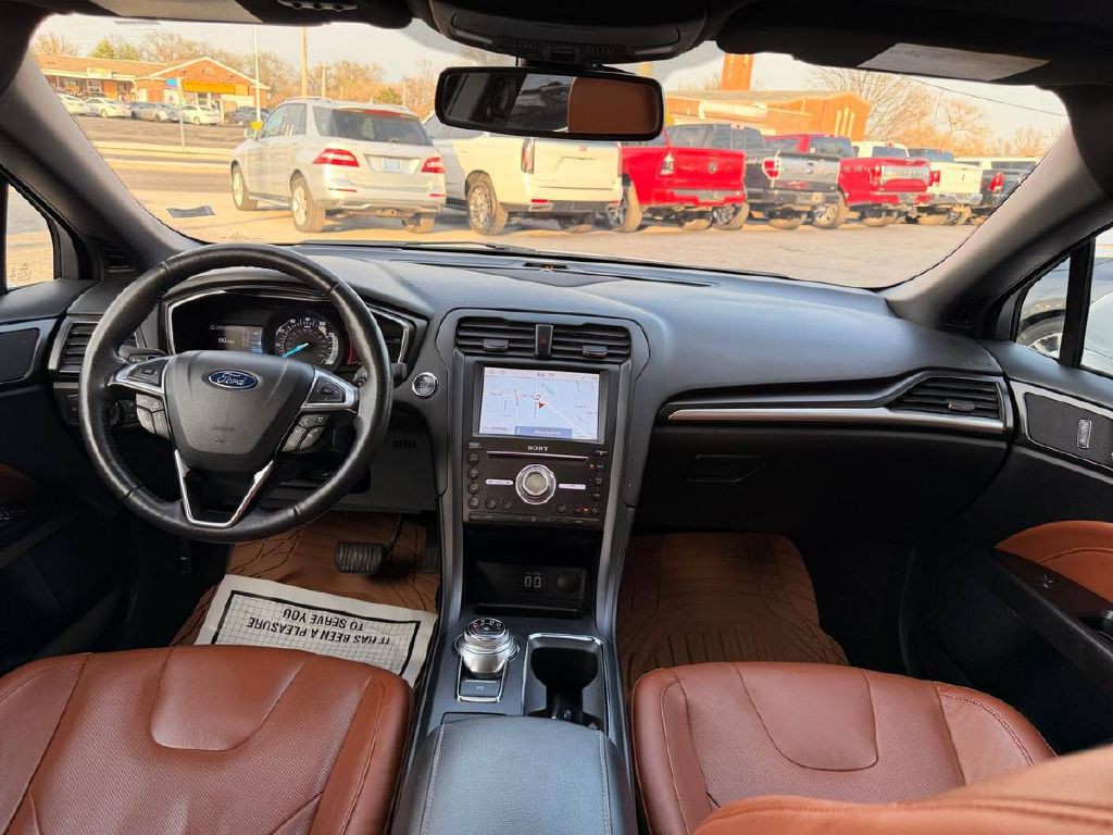 2020 Ford Fusion Image 15