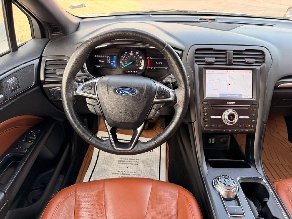 2020 Ford Fusion Image 16