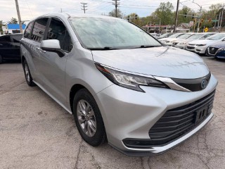 Image for 2022 Toyota Sienna LE ID: 7355042