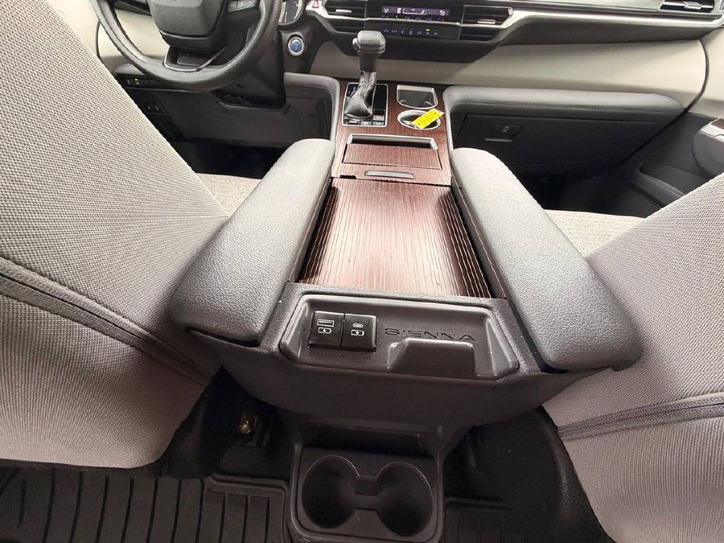 2022 Toyota Sienna Image 19