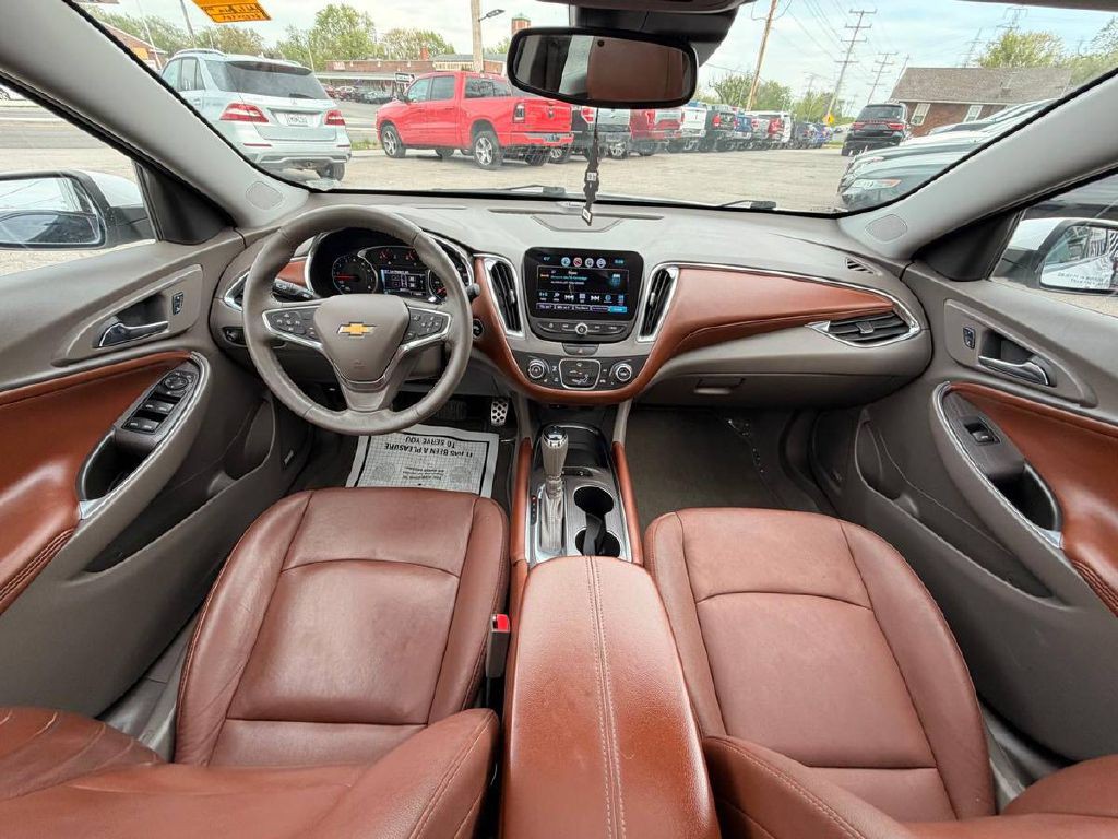 2016 Chevrolet Malibu Image 12