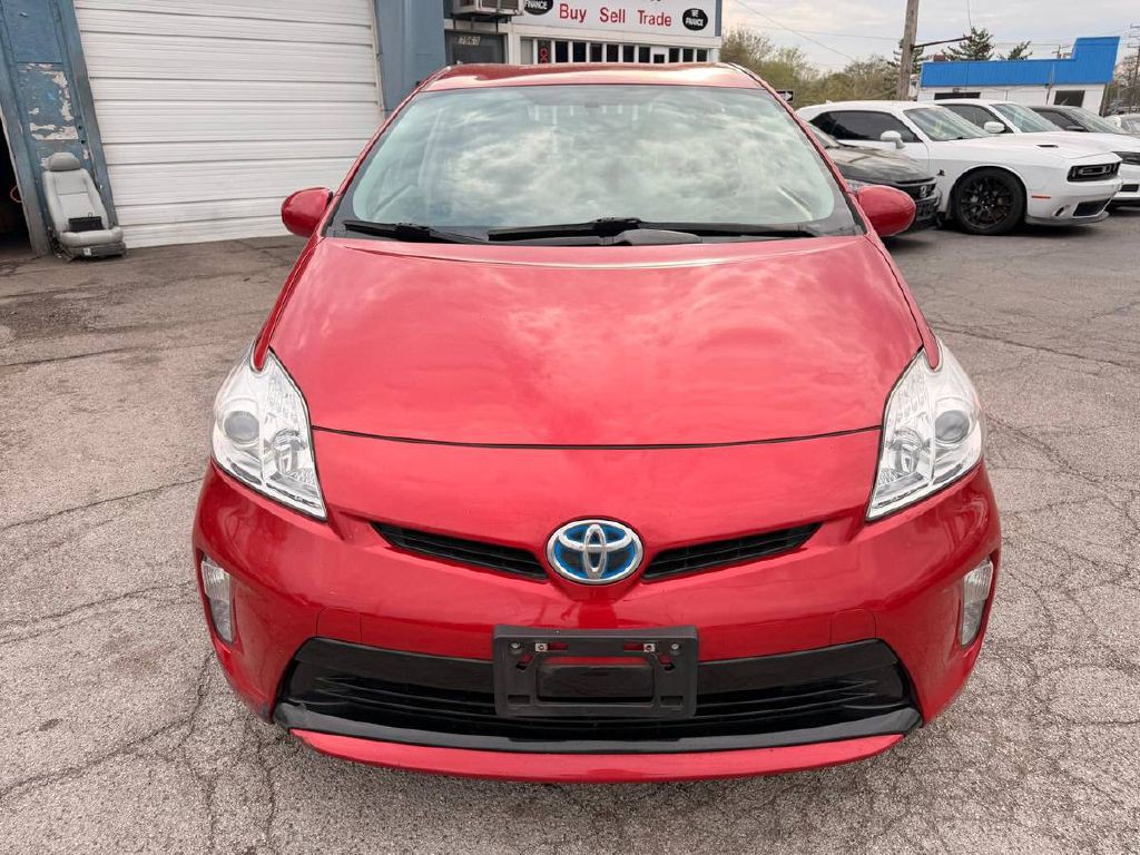 2012 Toyota Prius Image 2