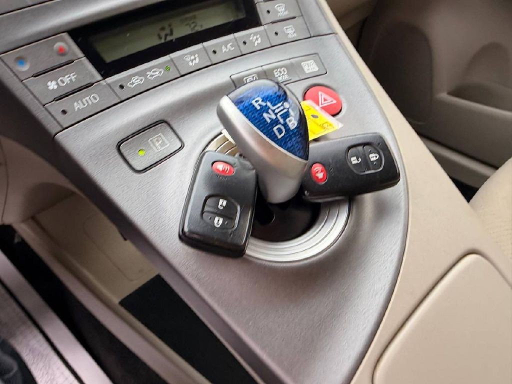 2012 Toyota Prius Image 18