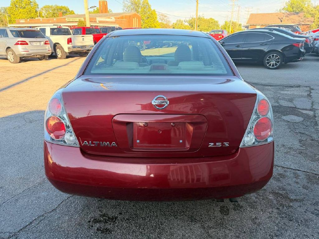 2005 Nissan Altima Image 7