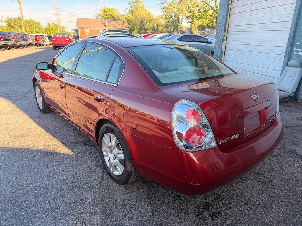 2005 Nissan Altima Image 8