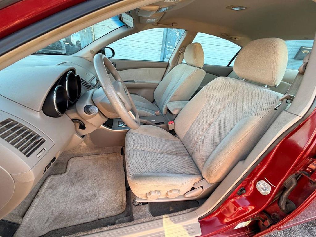 2005 Nissan Altima Image 9
