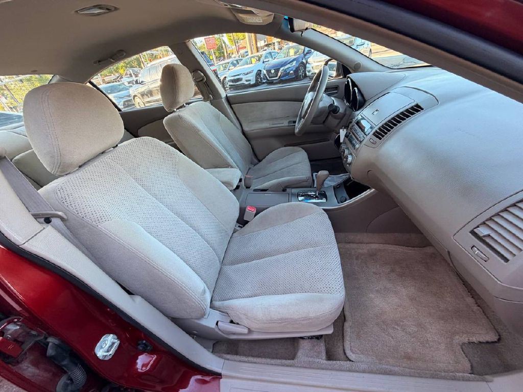 2005 Nissan Altima Image 11