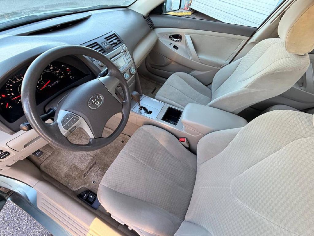 2009 Toyota Camry Image 10