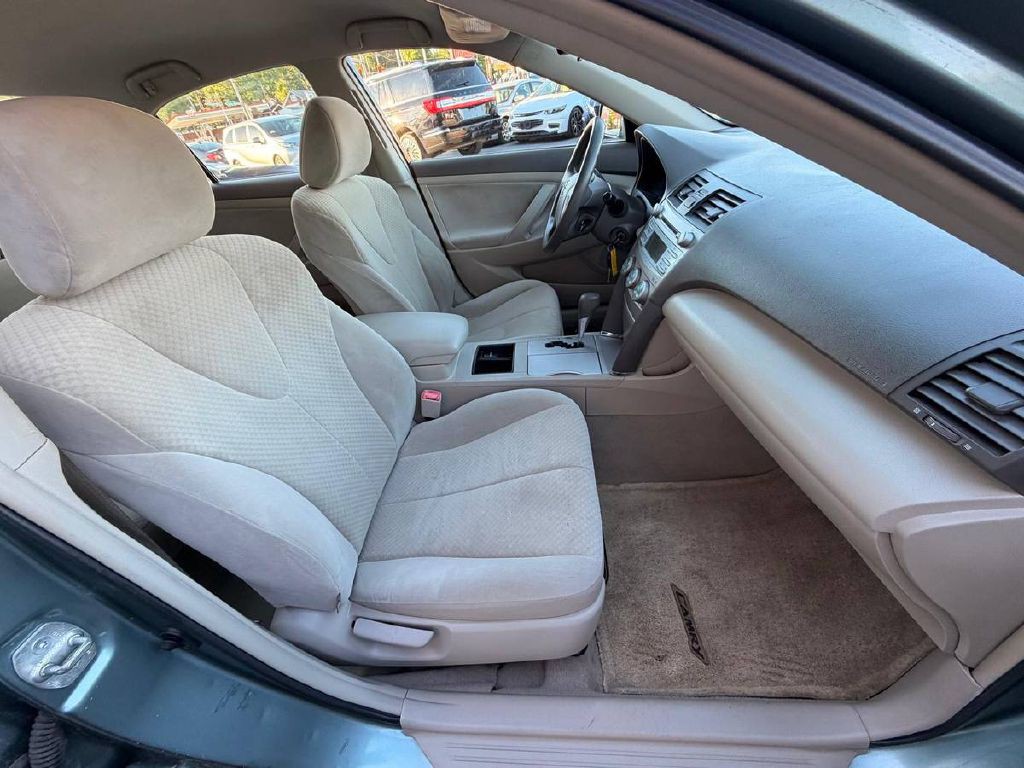2009 Toyota Camry Image 11