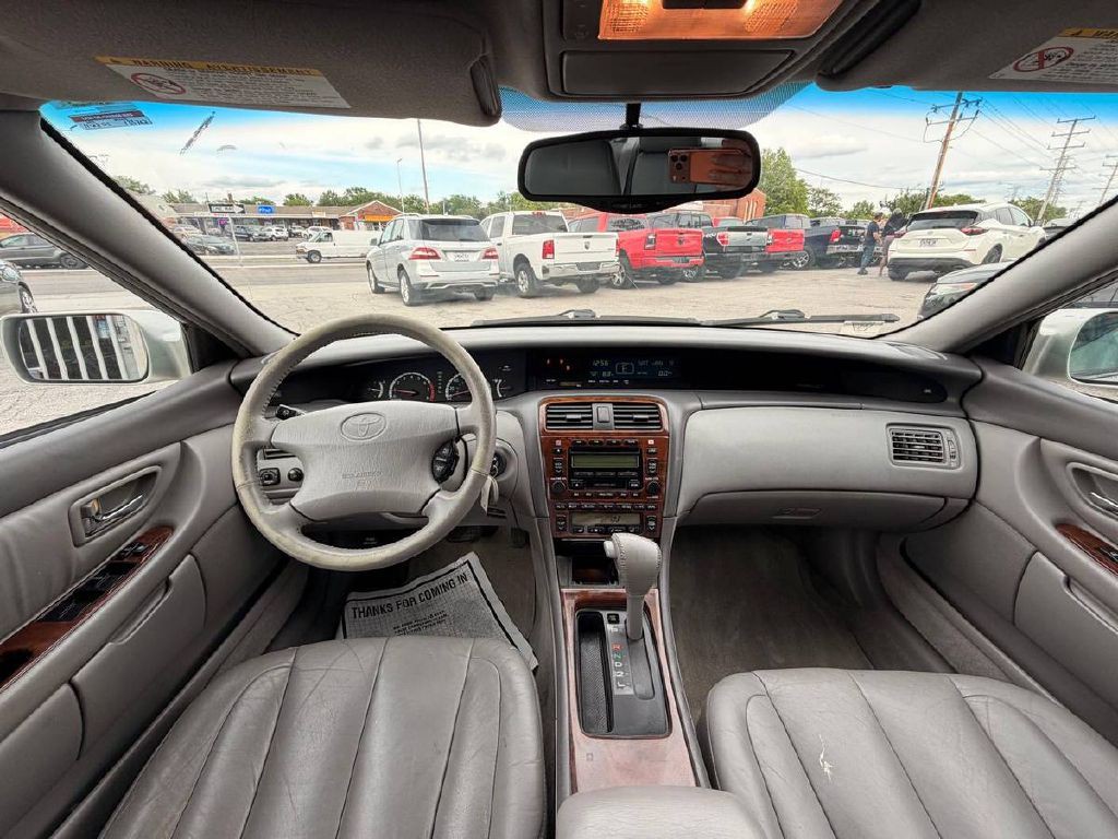 2001 Toyota Avalon Image 14