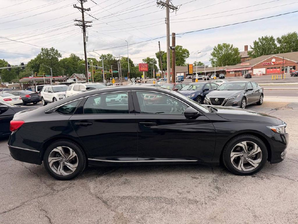 2019 Honda Accord Image 4