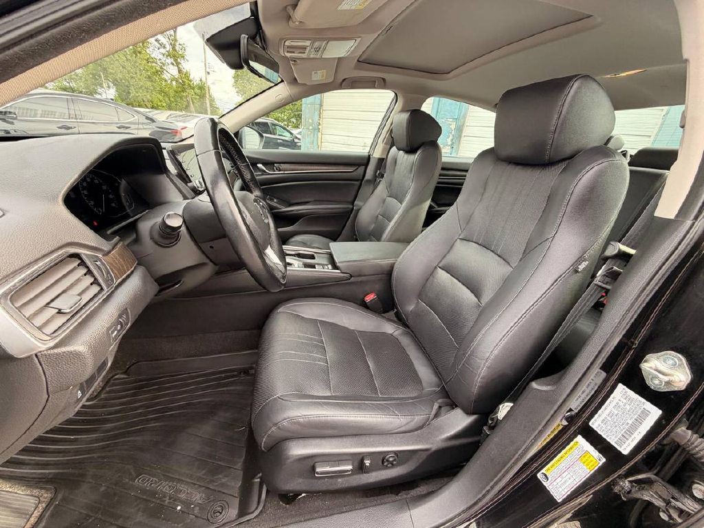 2019 Honda Accord Image 10