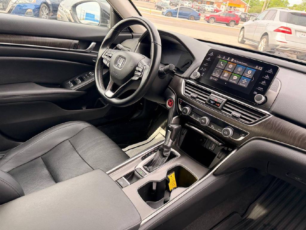 2019 Honda Accord Image 13