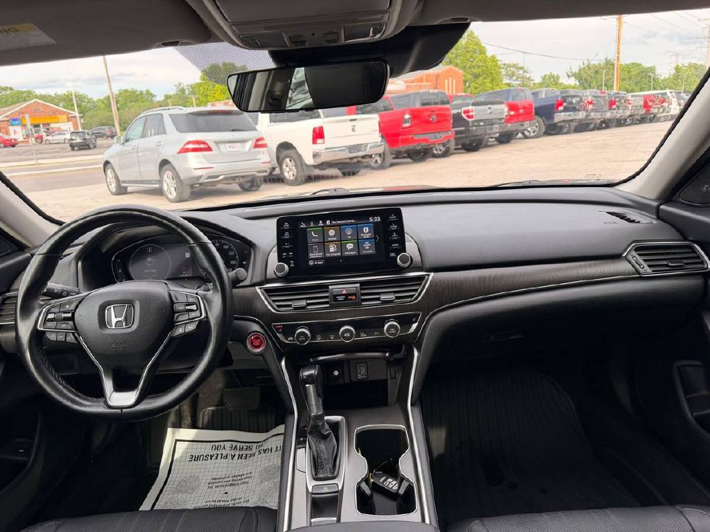 2019 Honda Accord Image 16