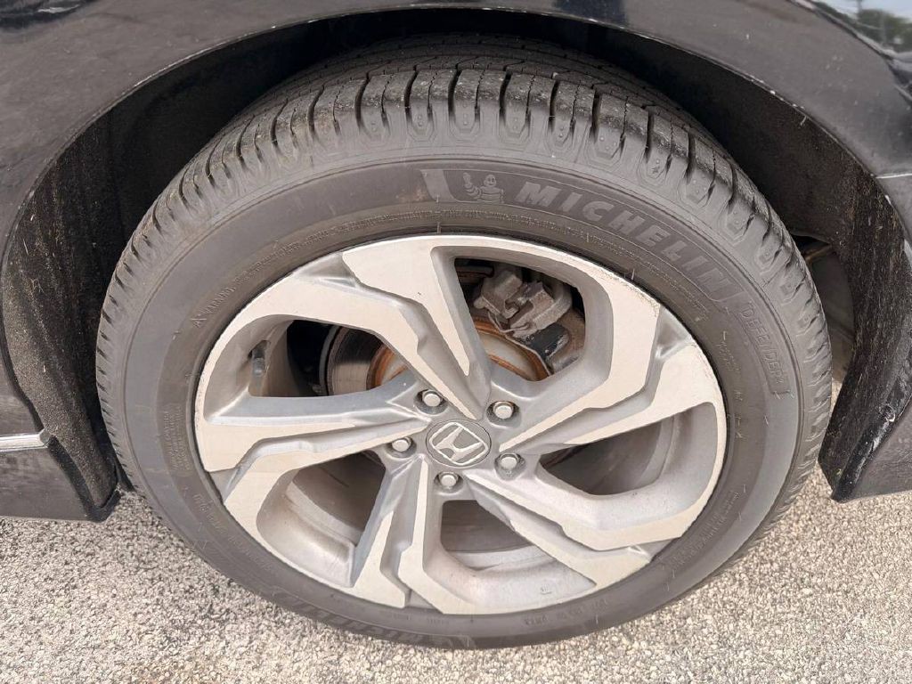2019 Honda Accord Image 21