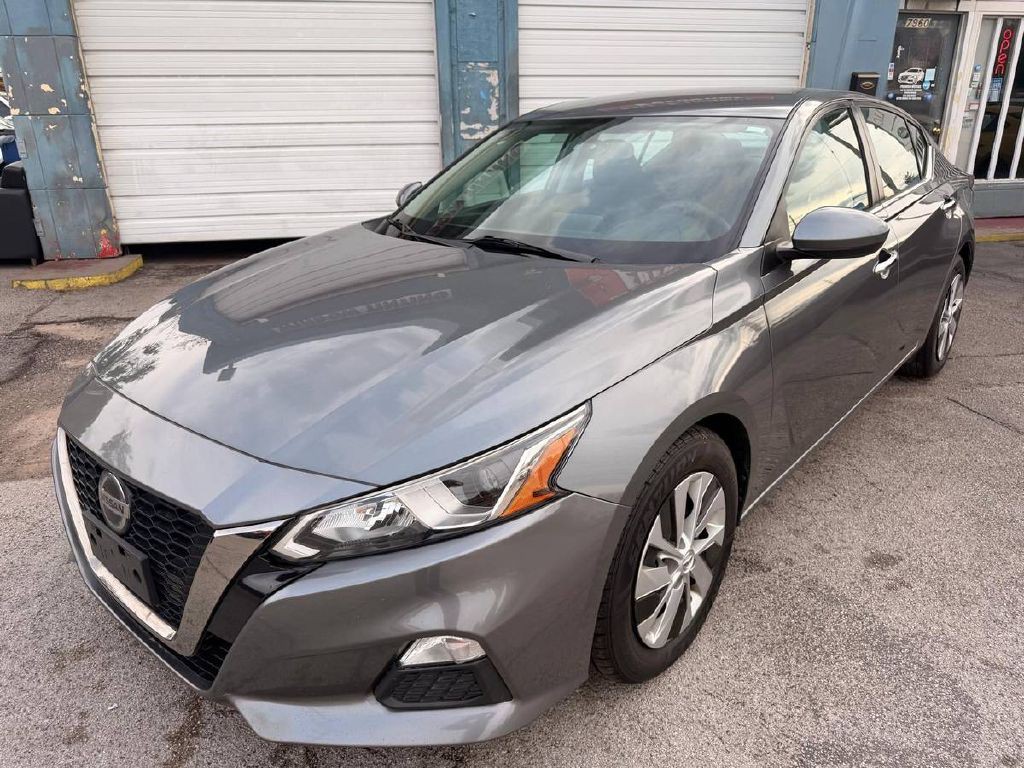 2020 Nissan Altima Image 3