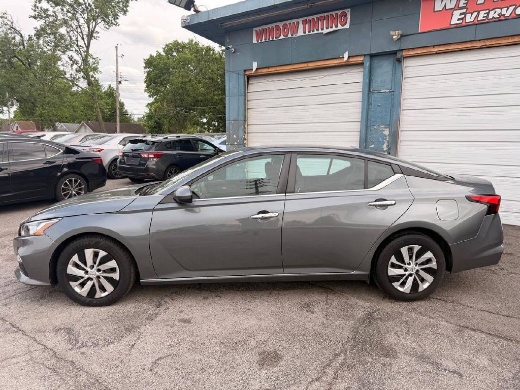 2020 Nissan Altima Image 5
