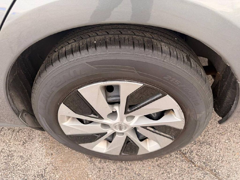 2020 Nissan Altima Image 21