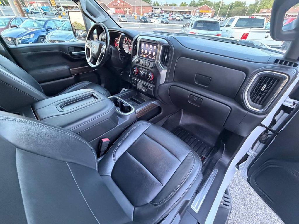 2020 Chevrolet Silverado 1500 Image 12