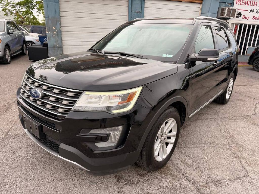 2016 Ford Explorer Image 3
