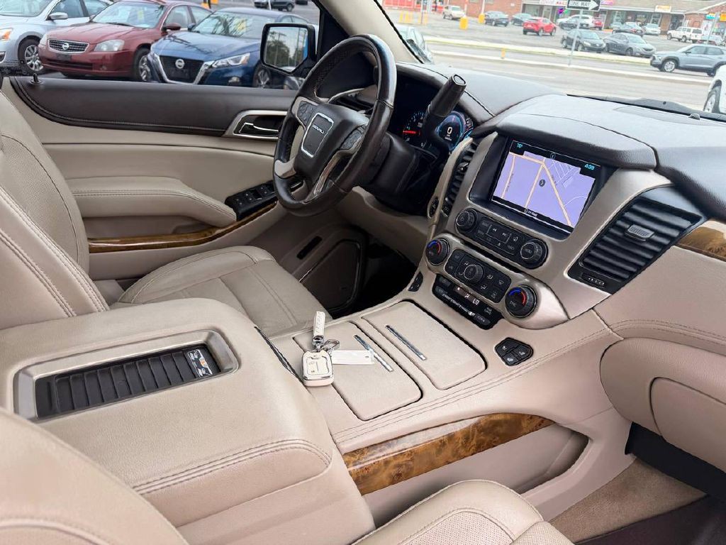 2017 GMC Yukon Image 13