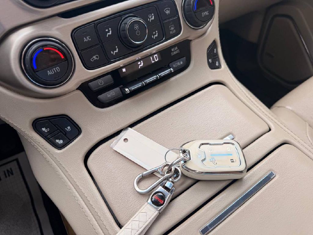 2017 GMC Yukon Image 21