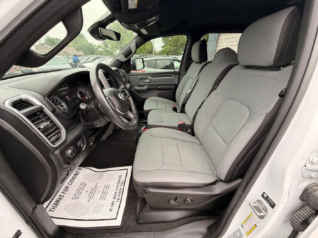 2022 RAM 1500 Image 9
