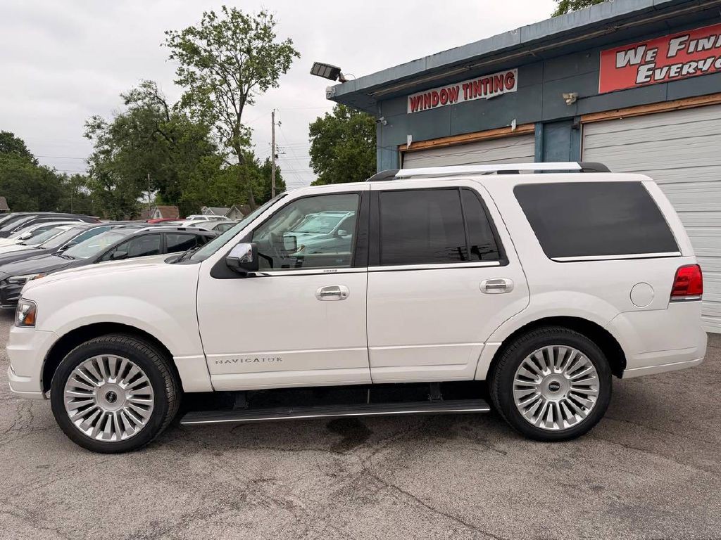 2015 Lincoln Navigator Image 5