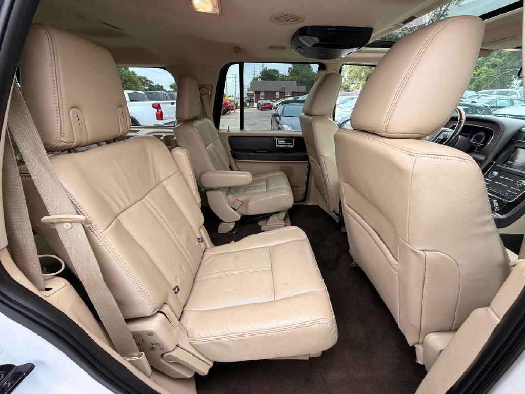 2015 Lincoln Navigator Image 14