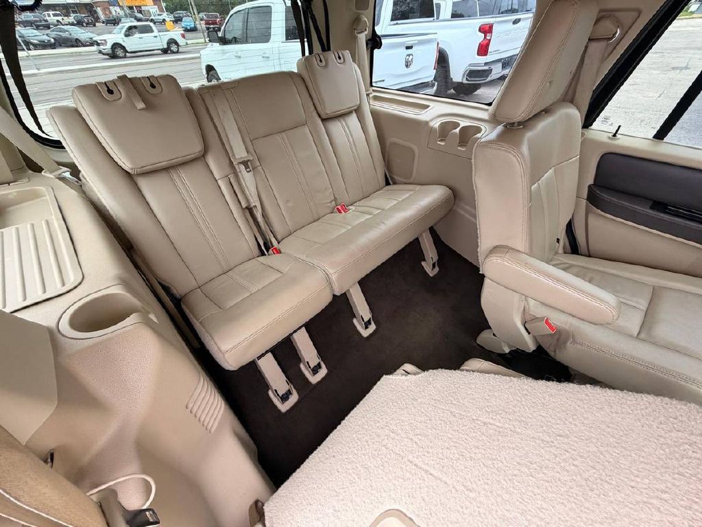 2015 Lincoln Navigator Image 15