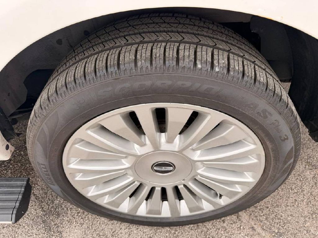 2015 Lincoln Navigator Image 22