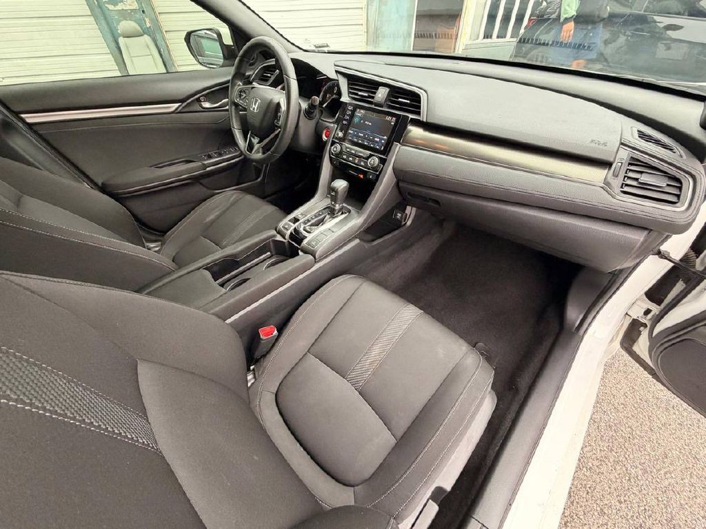 2019 Honda Civic Image 12