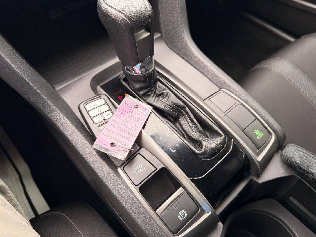 2019 Honda Civic Image 19