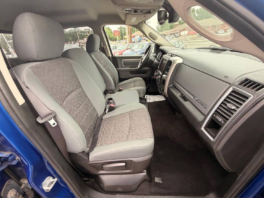 2016 RAM 1500 Image 11