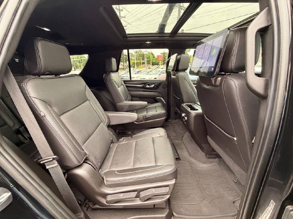 2021 GMC Yukon Image 14