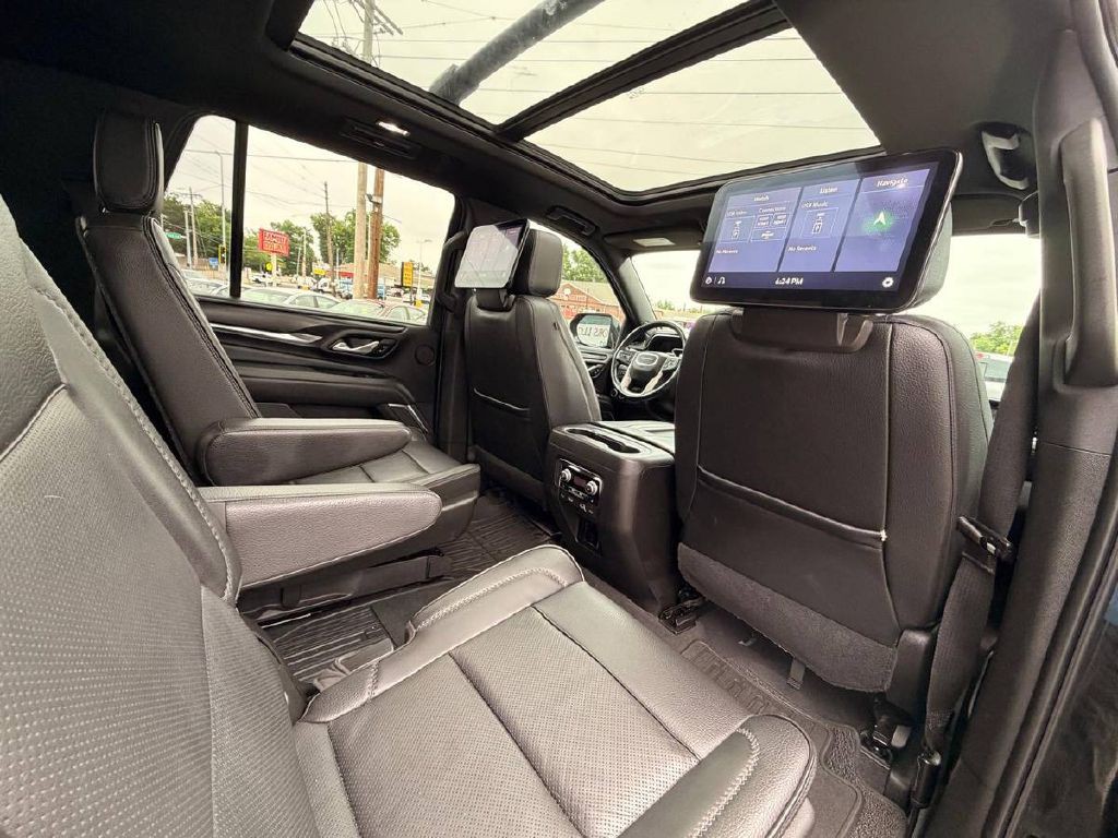 2021 GMC Yukon Image 15