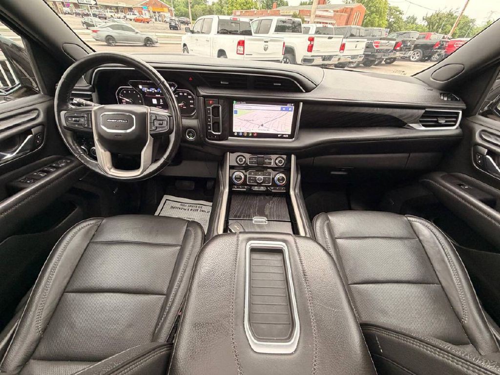 2021 GMC Yukon Image 17