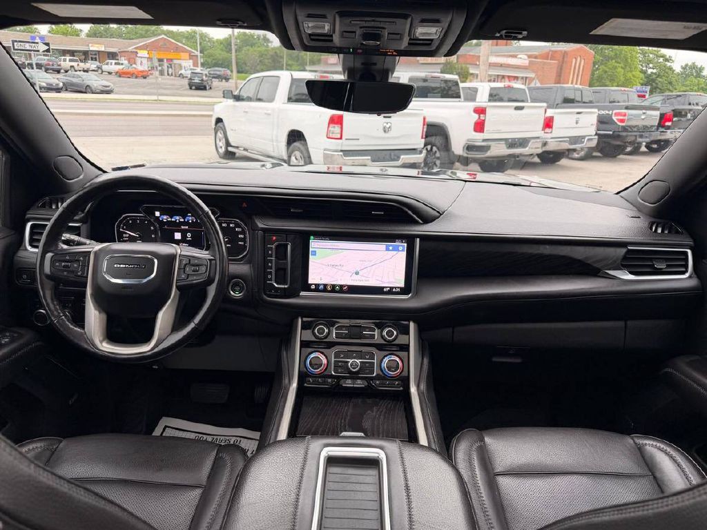 2021 GMC Yukon Image 18