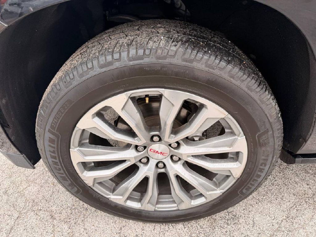 2021 GMC Yukon Image 24