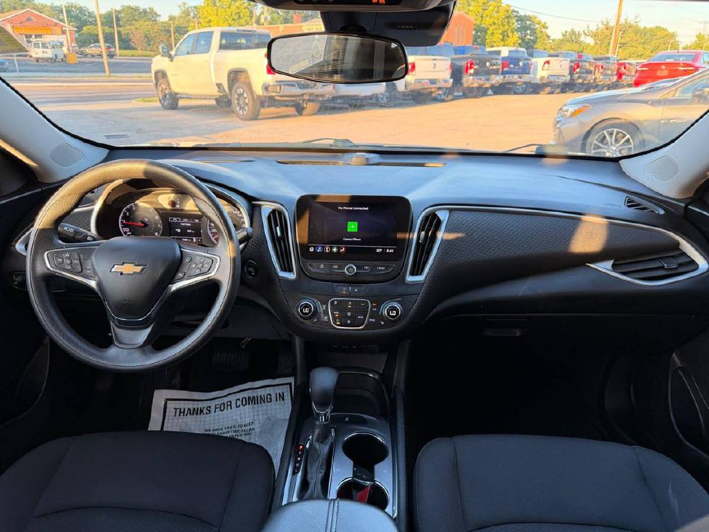 2023 Chevrolet Malibu Image 16