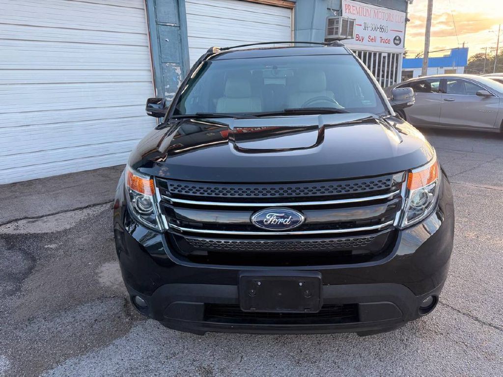2014 Ford Explorer Image 2