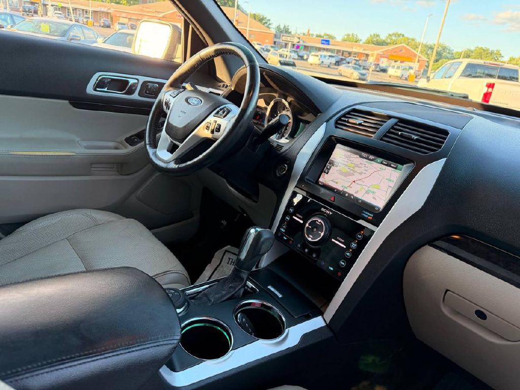 2014 Ford Explorer Image 13