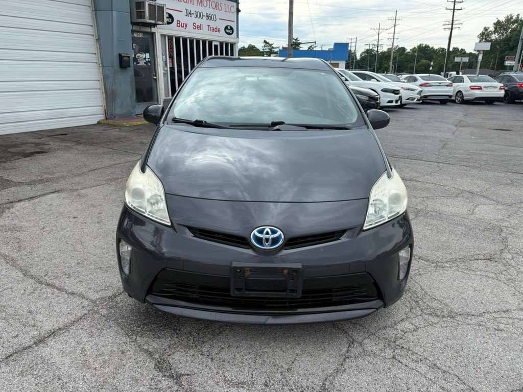 2014 Toyota Prius Image 2